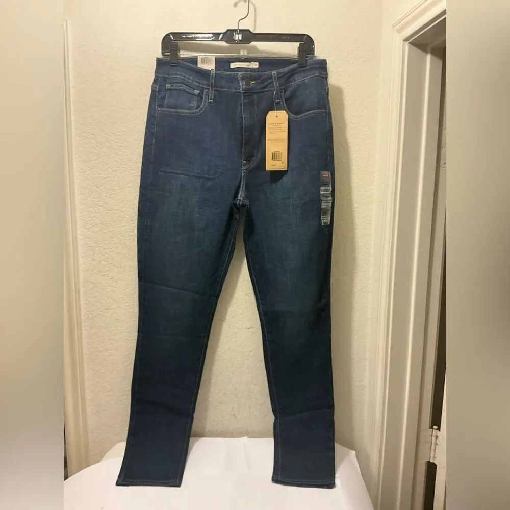 New Levi's 721 High Rise Skinny Women’s Jeans 32x30 slim through hip and thigh